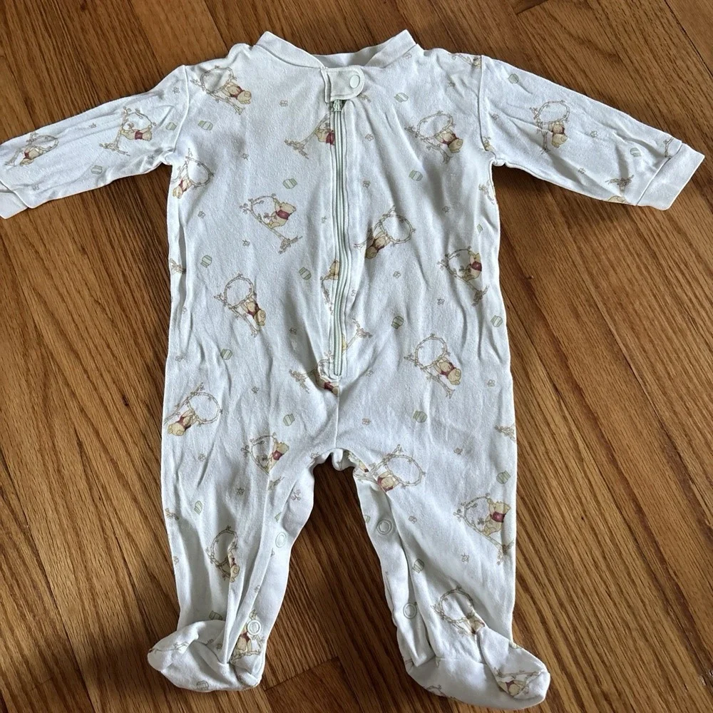 Disney Baby Winnie the Pooh Footed Zip up Sleeper One Piece 3-6M 90's